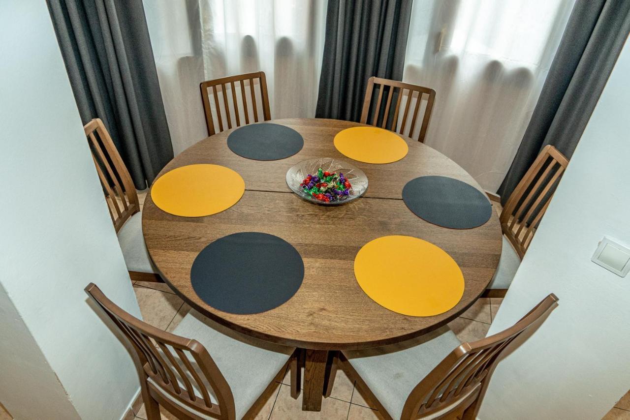 Apartament Central โยเรตเดมาร์ ภายนอก รูปภาพ